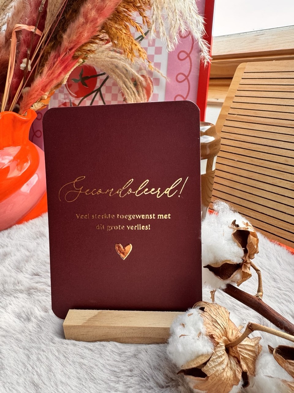 Kaart, ronde hoeken + envelop || Gecondoleerd (bordeaux, goudfolie)