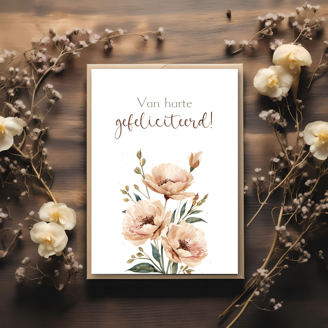 Kaart + kraft envelop || Gefeliciteerd - beige bloemen