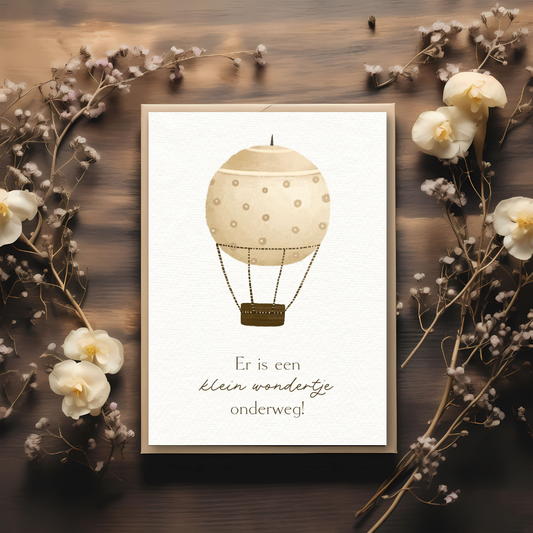 Kaart + kraft envelop || Er is een klein wondertje onderweg (luchtballon)