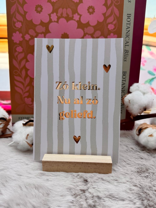 Kaart met goudfolie + kraft envelop || Zo klein, nu al zo geliefd